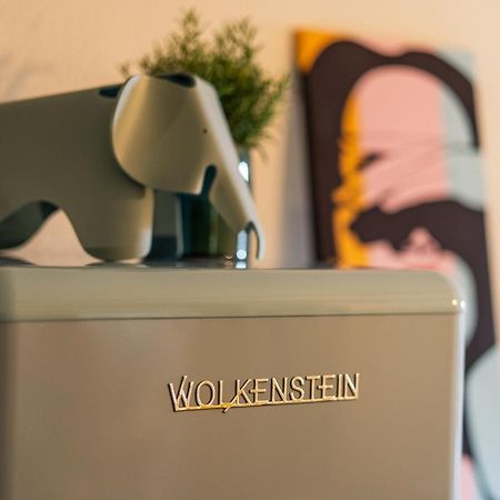 Farbenfrohe Altbauwohnung, Top Ausstattung Friedrichshafen Bagian luar foto